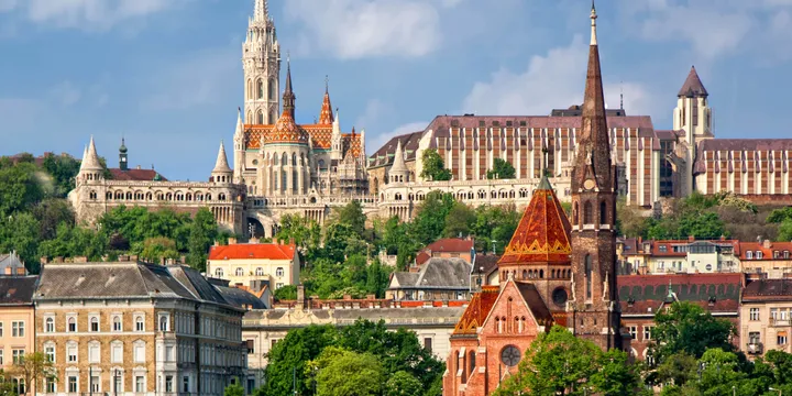 Grand European Tour: Amsterdam to Budapest (14 nights/15 days)