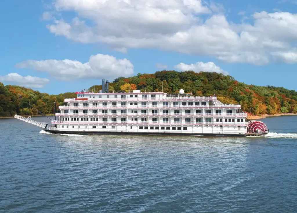 Photo of American Heritage paddlewheeler for Cruise within USA only trip
